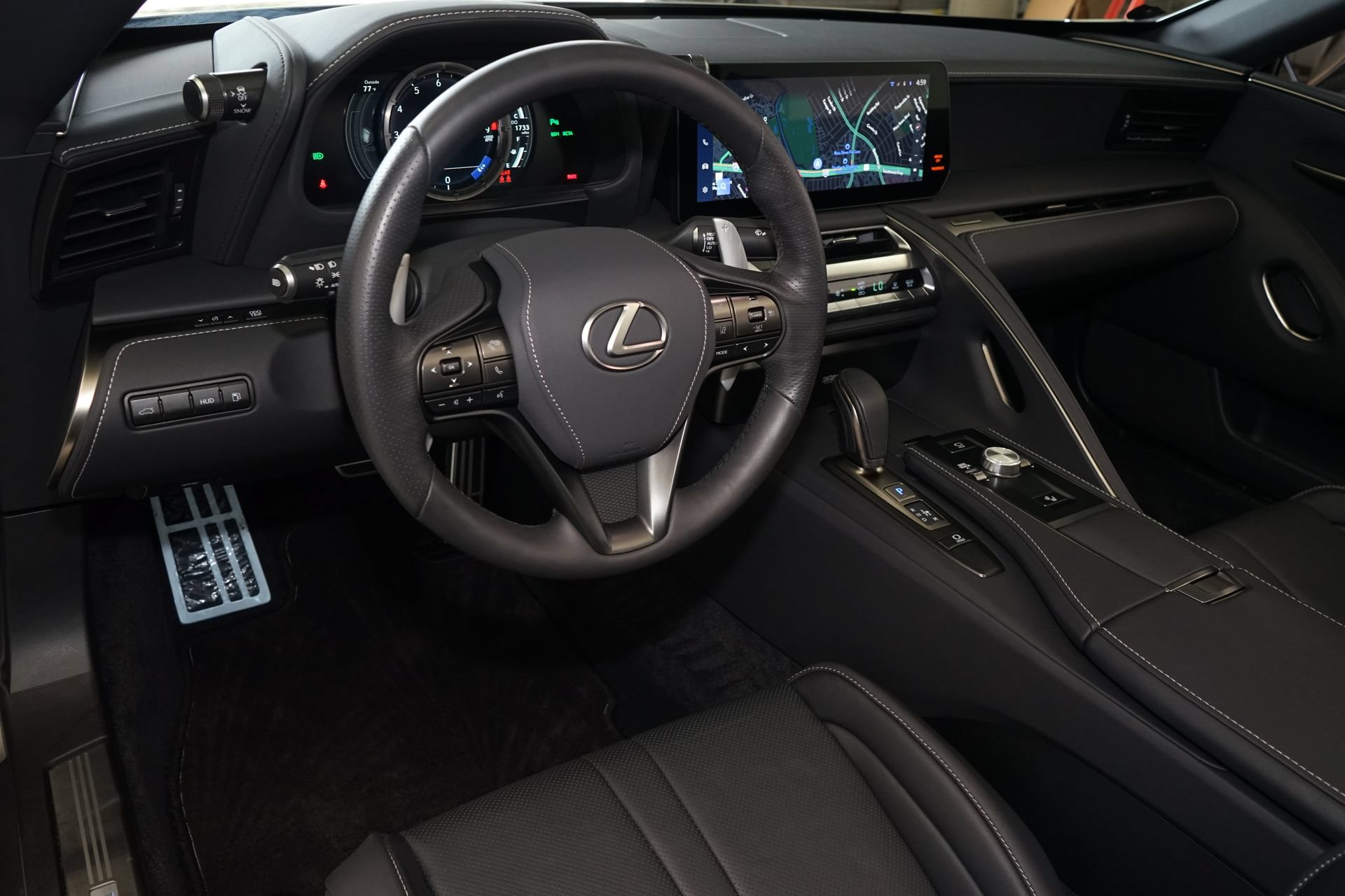 Used 2024 Lexus LC 500 Convertible w/ Touring Package RWD image 8