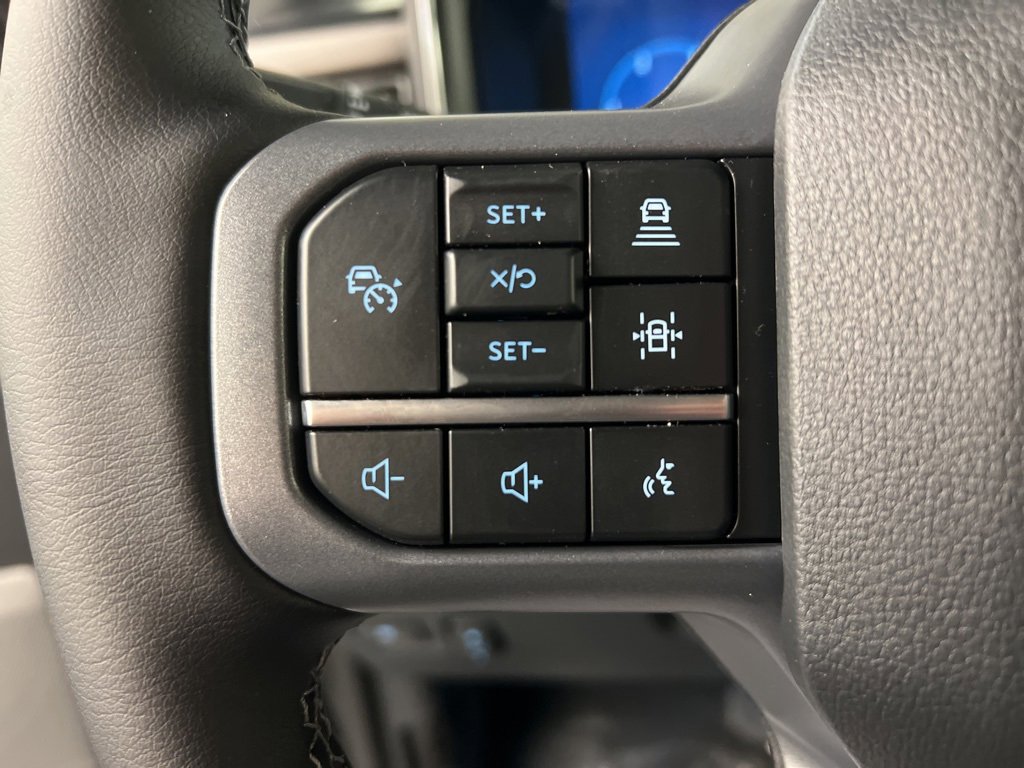 New 2026 Ford F350 Lariat w/ Black Appearance Package image 20