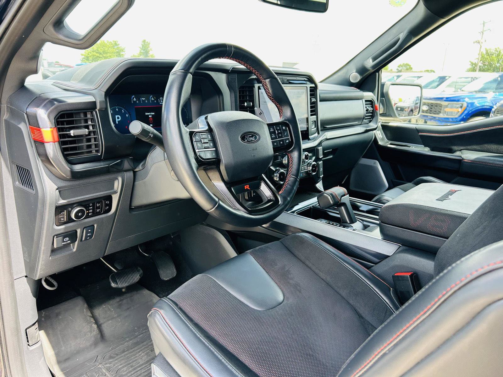 Used 2025 Ford F150 Raptor w/ Equipment Group 803A Raptor R AWD/4WD image 22