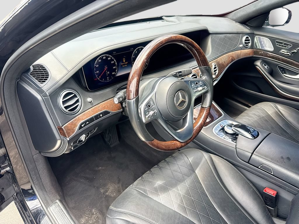 Used 2020 Mercedes-Benz S 560 4MATIC Sedan w/ Premium Package image 10
