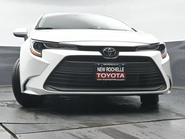 Certified 2026 Toyota Corolla LE FWD image 34