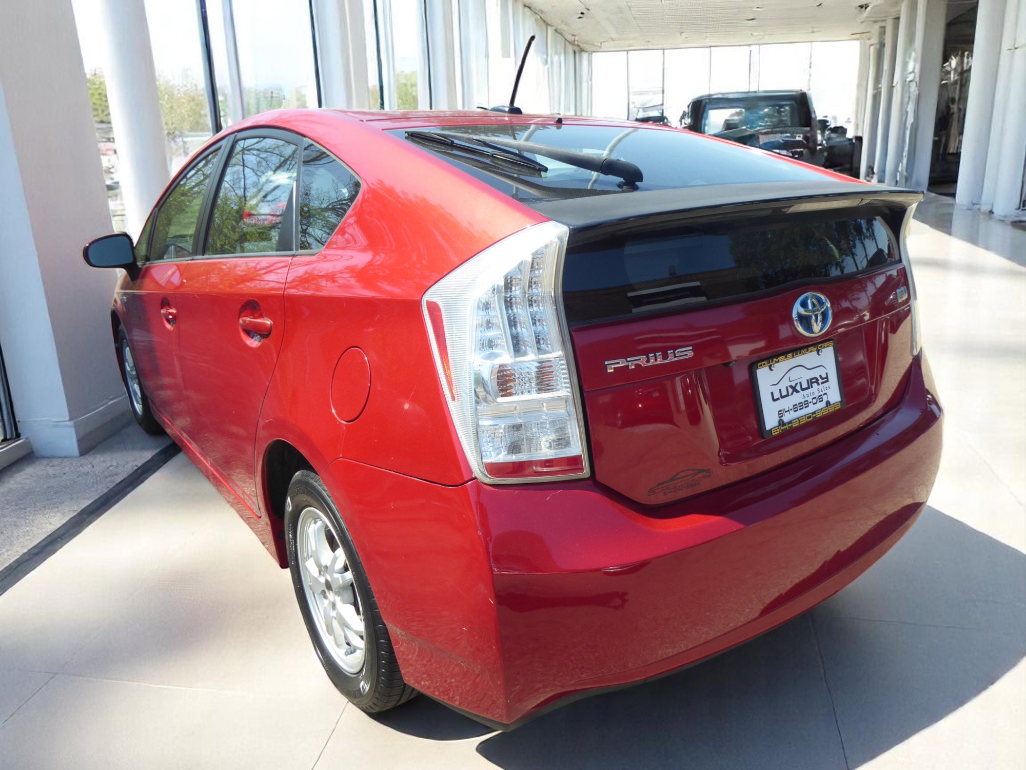 Used 2011 Toyota Prius Five image 8