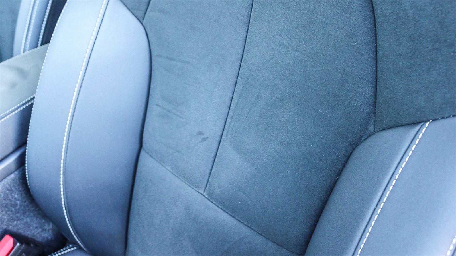 Used 2023 Volvo C40 P8 Recharge Plus w/ Protection Package Premier image 25