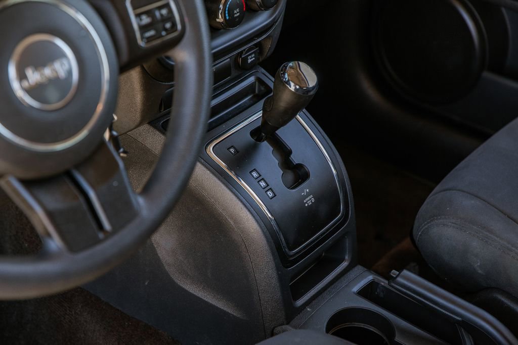 Used 2015 Jeep Patriot Sport w/ Power Value Group FWD image 15