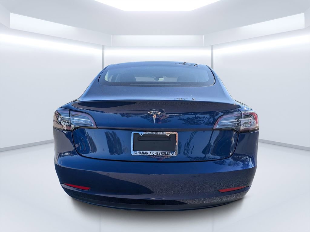 Used 2022 Tesla Model 3 Standard Range image 4