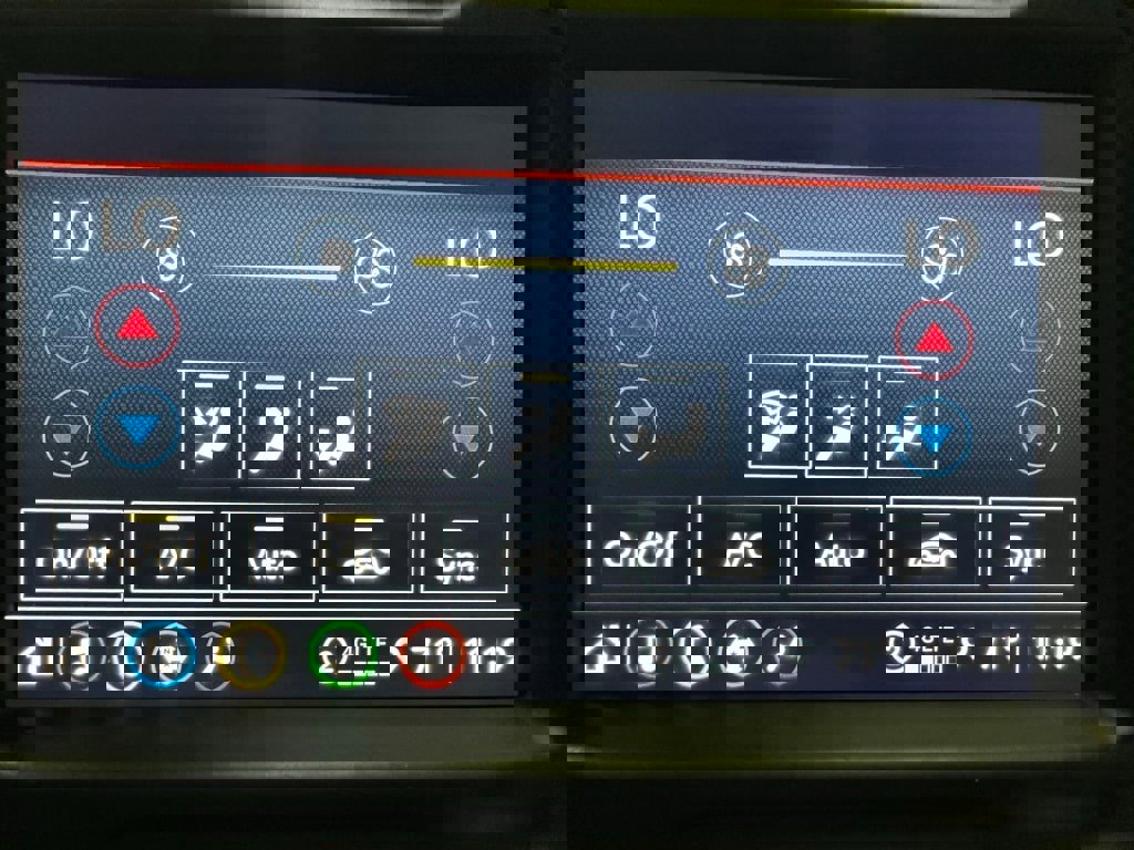 Used 2022 GMC Sierra 2500 AT4 image 31