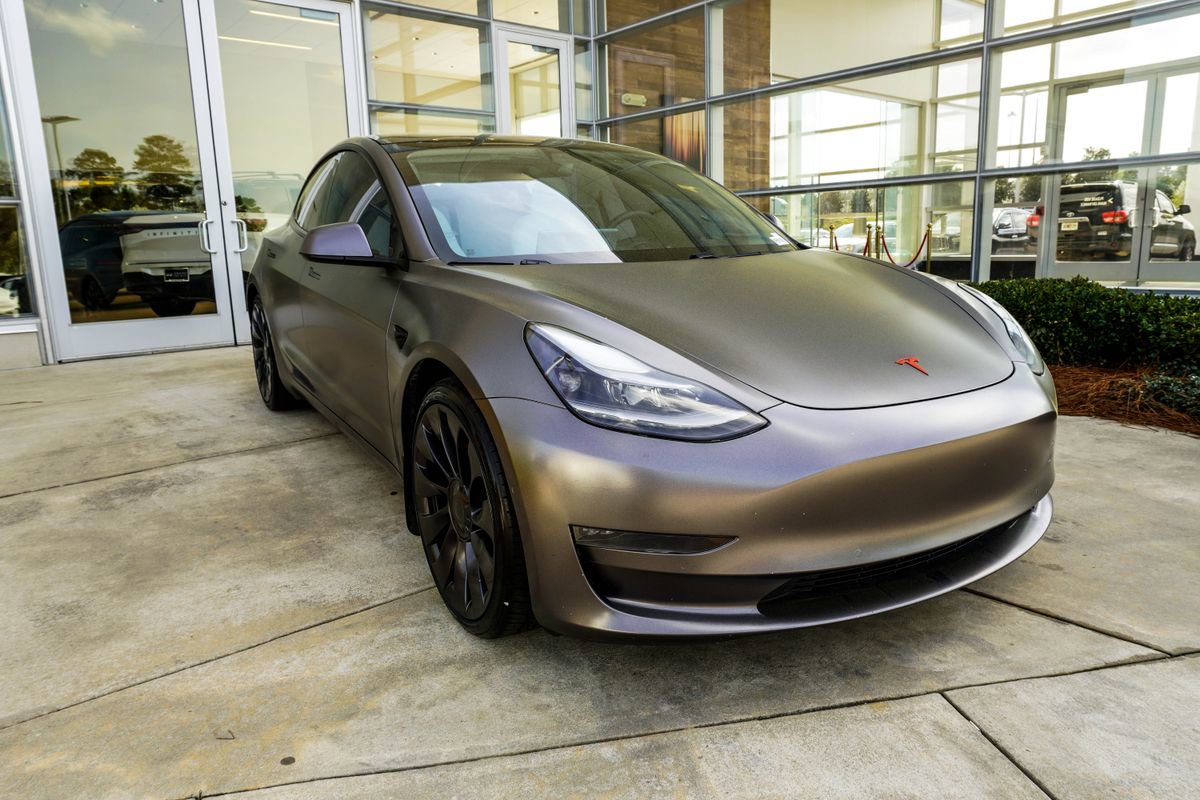 Used 2021 Tesla Model 3 Performance image 4