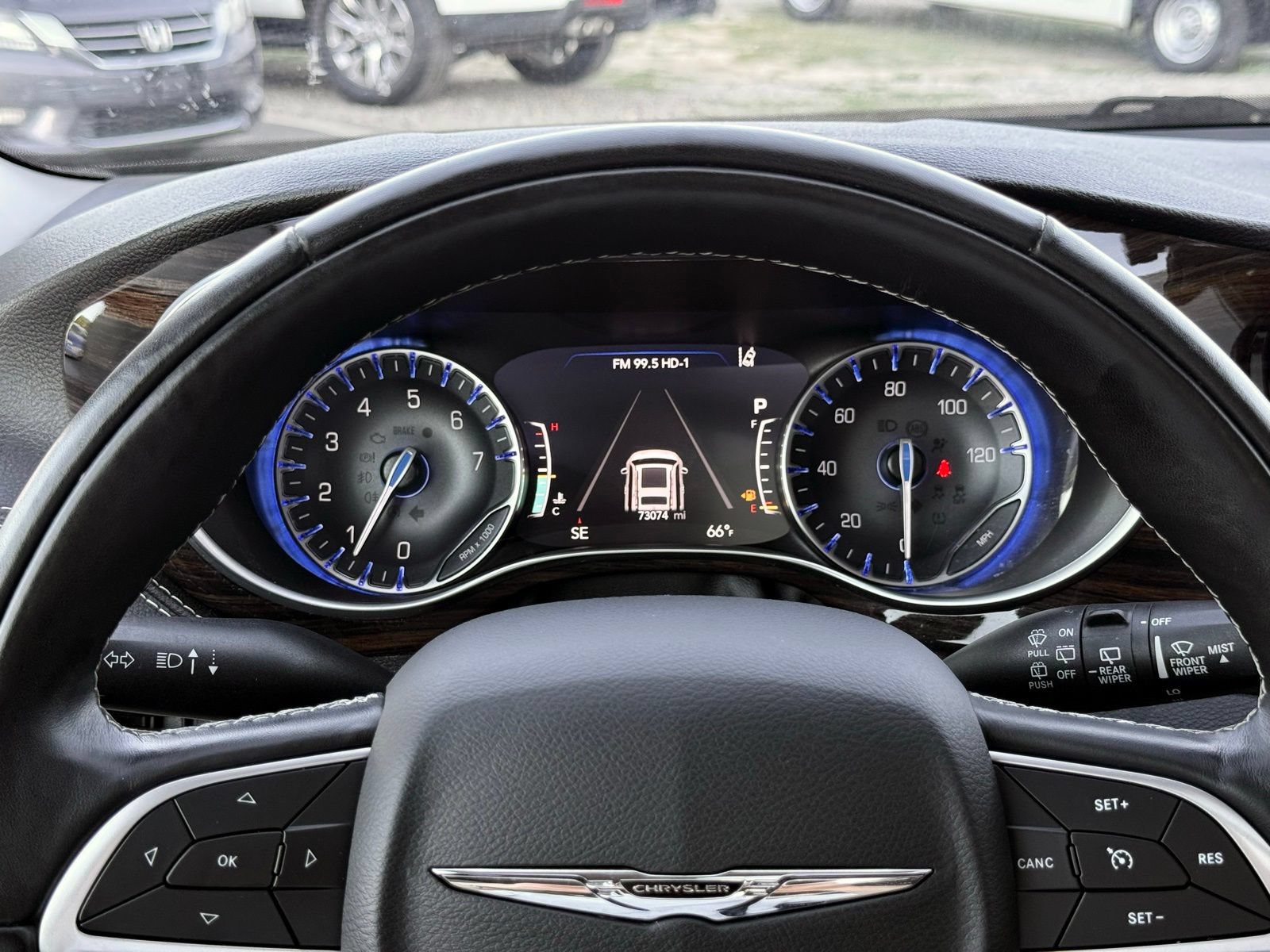 Used 2022 Chrysler Pacifica Limited FWD image 38