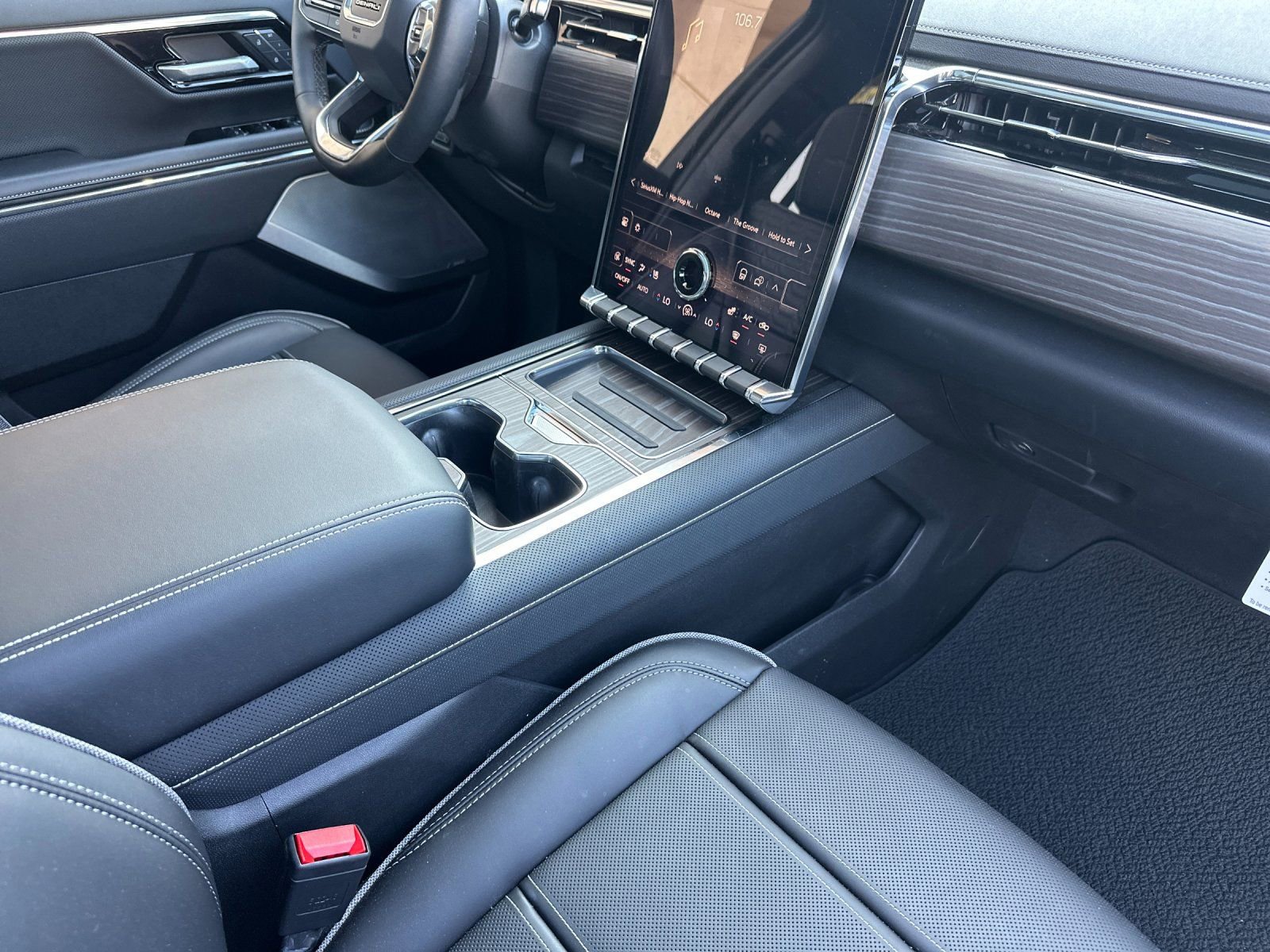 New 2025 GMC Sierra EV Denali image 15