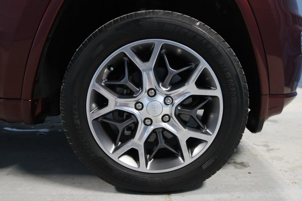 Used 2020 Jeep Grand Cherokee Overland image 40
