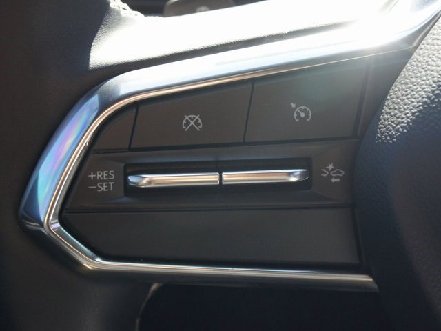 Used 2025 Chevrolet Equinox EV LT w/ Convenience Package image 9