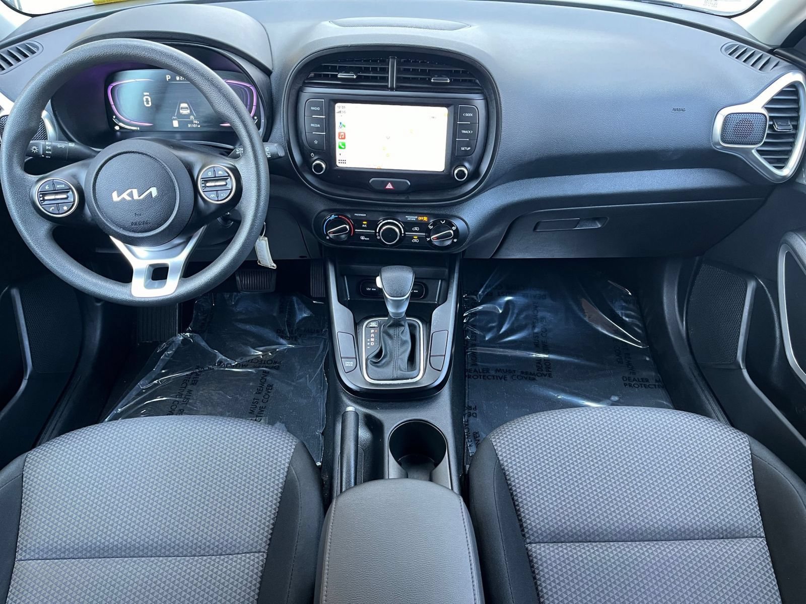 Used 2025 Kia Soul LX w/ LX Technology Package FWD image 33