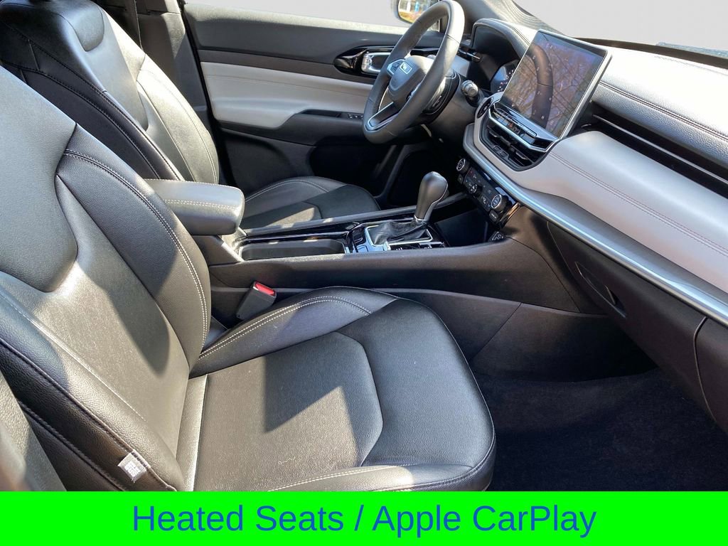 Used 2025 Jeep Compass Limited image 22