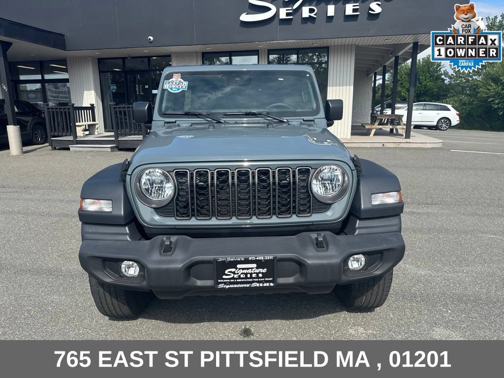 Used 2024 Jeep Wrangler Unlimited Sport AWD/4WD image 2