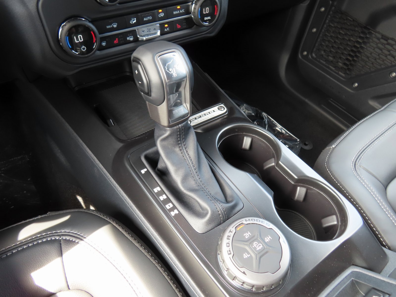 New 2025 Ford Bronco Outer Banks image 15