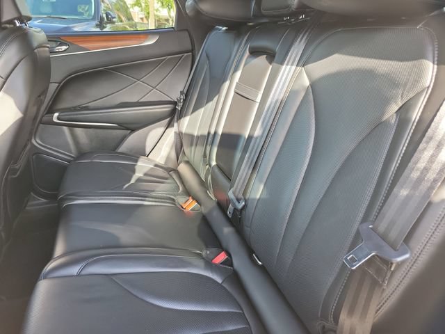 Certified 2019 Lincoln MKC Reserve w/ MKC Climate Package FWD image 16