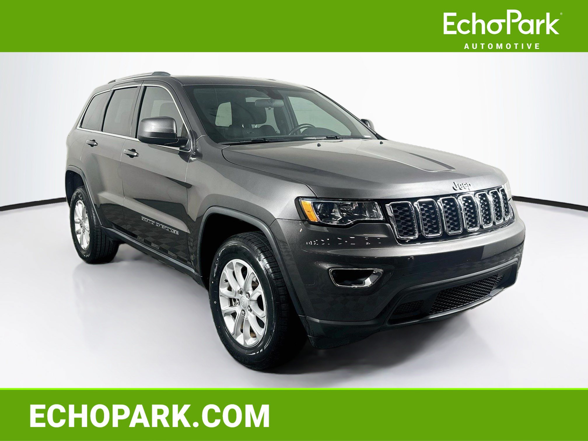 Used 2021 Jeep Grand Cherokee Laredo AWD/4WD image 1