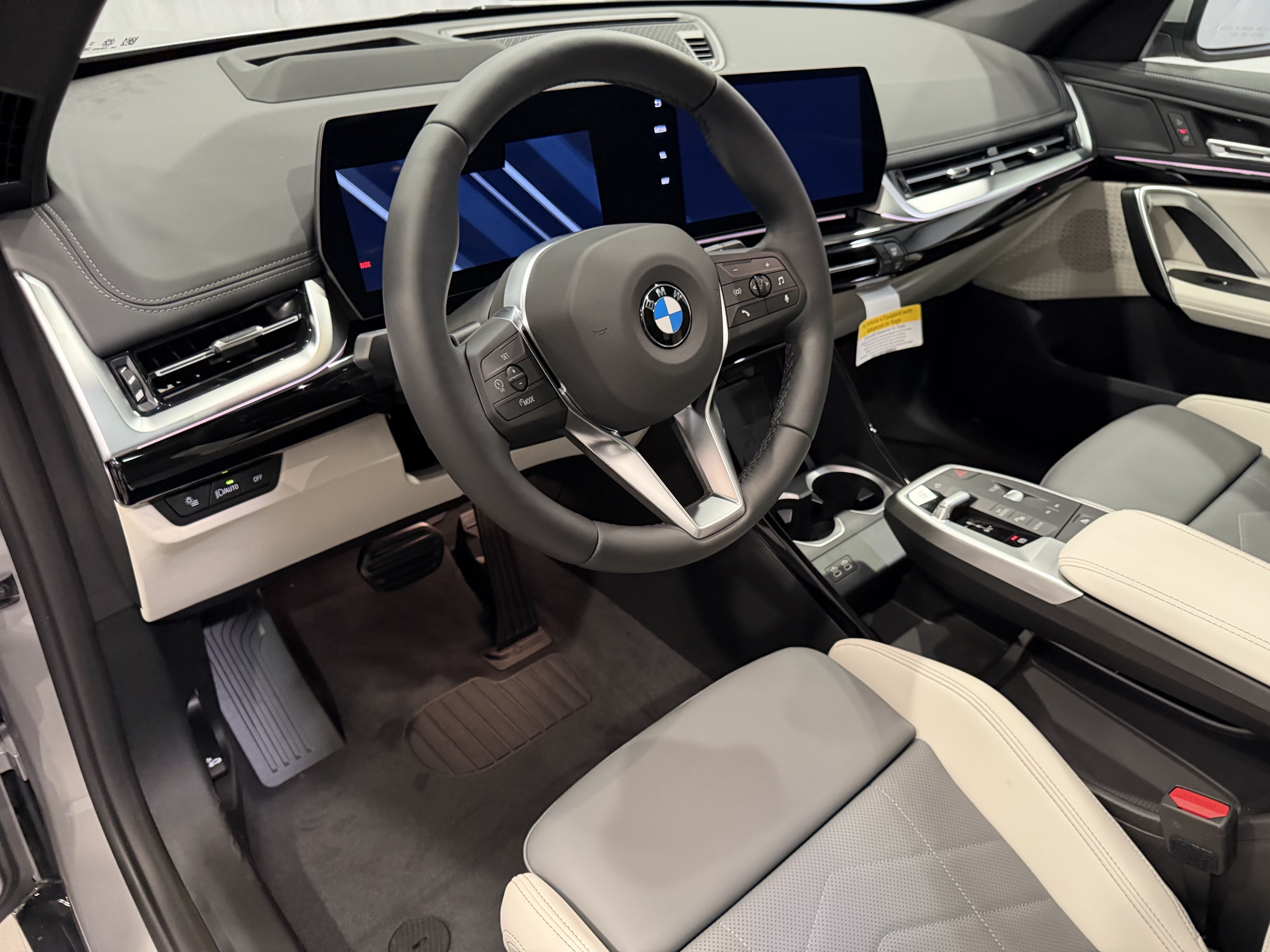 New 2026 BMW X1 xDrive28i w/ Technology Package AWD/4WD image 7
