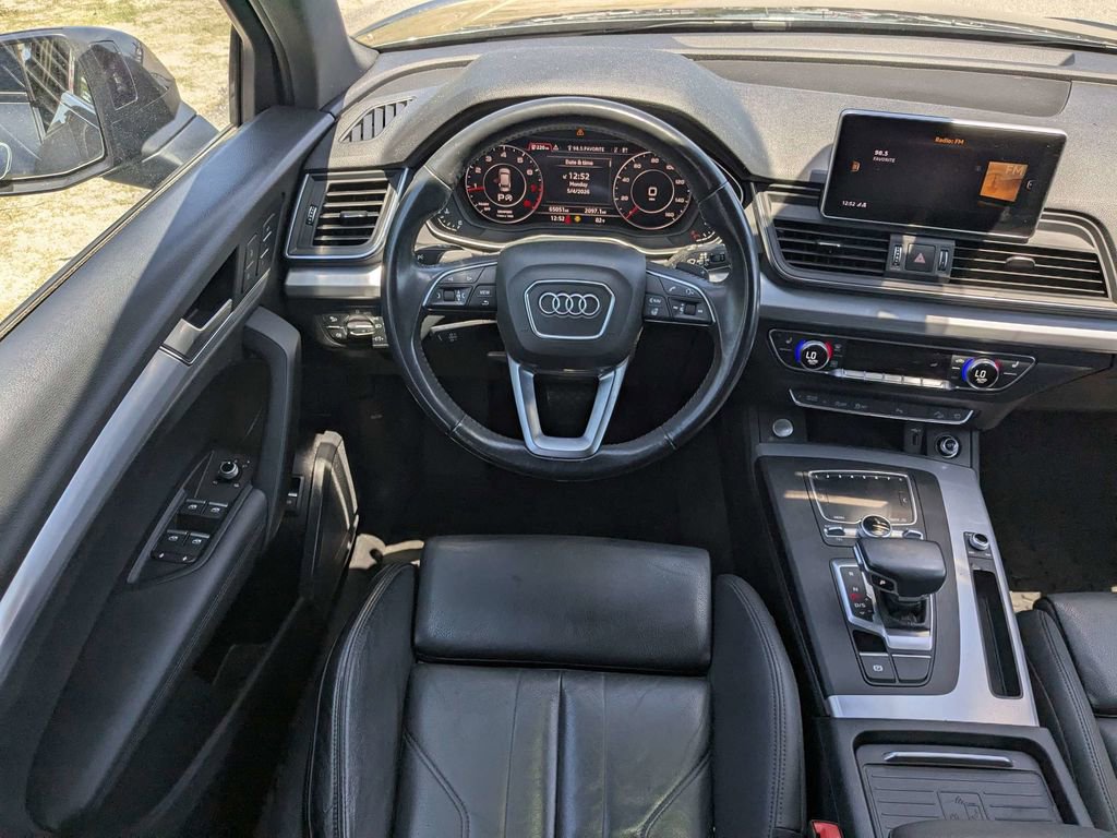 Used 2020 Audi Q5 2.0T Titanium Premium Plus AWD/4WD image 15