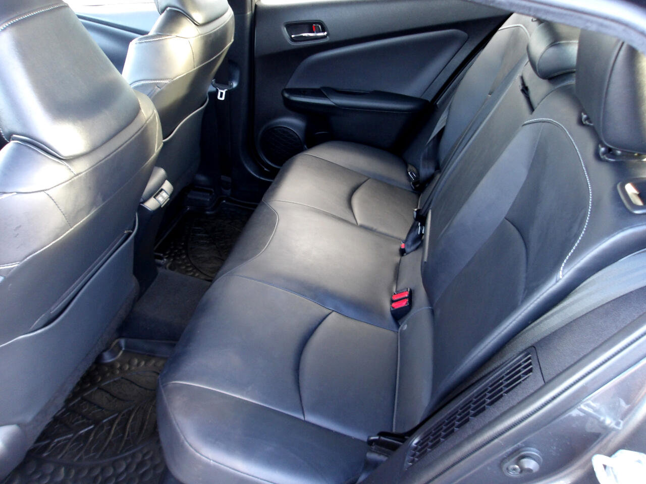 Used 2020 Toyota Prius Prime XLE image 11