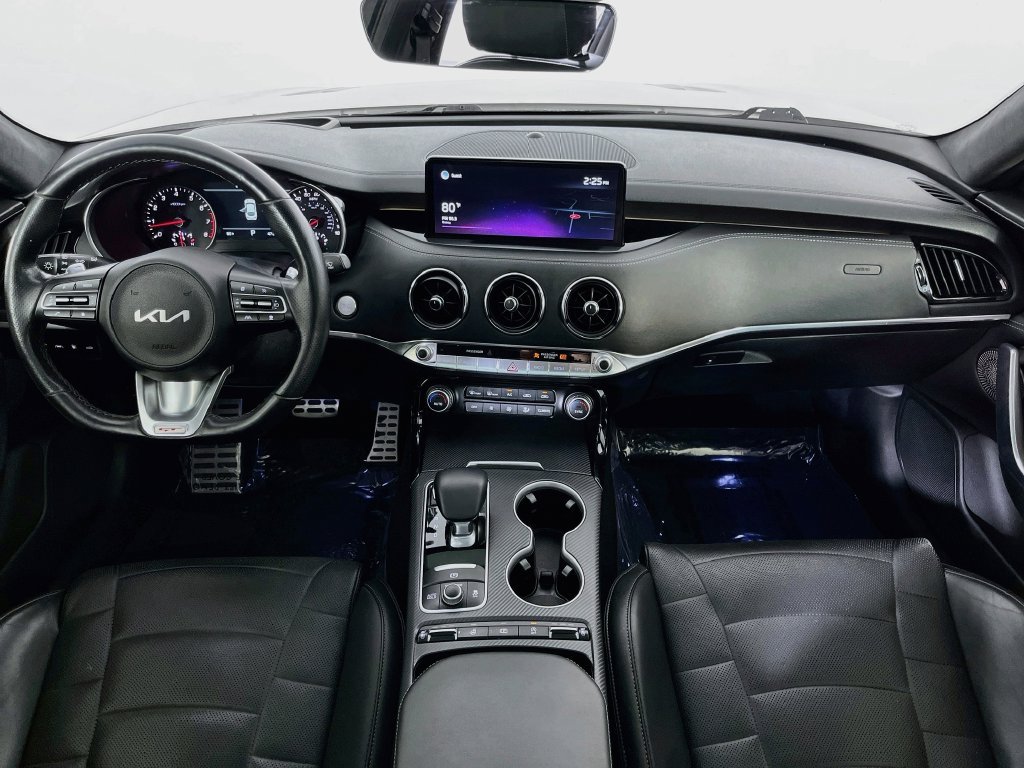 Used 2022 Kia Stinger GT2 RWD image 10