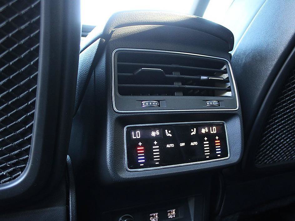 Used 2020 Audi SQ8 Premium Plus AWD/4WD image 12