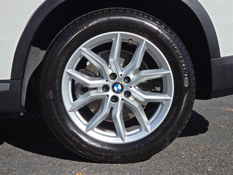 Used 2019 BMW X5 xDrive40i AWD/4WD image 39