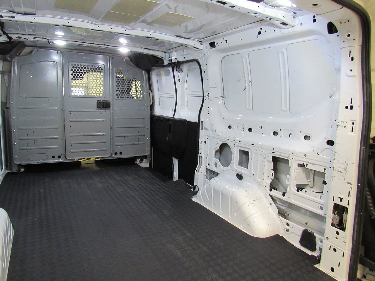 Used 2019 Ford Transit 150 130 Low Roof RWD image 18