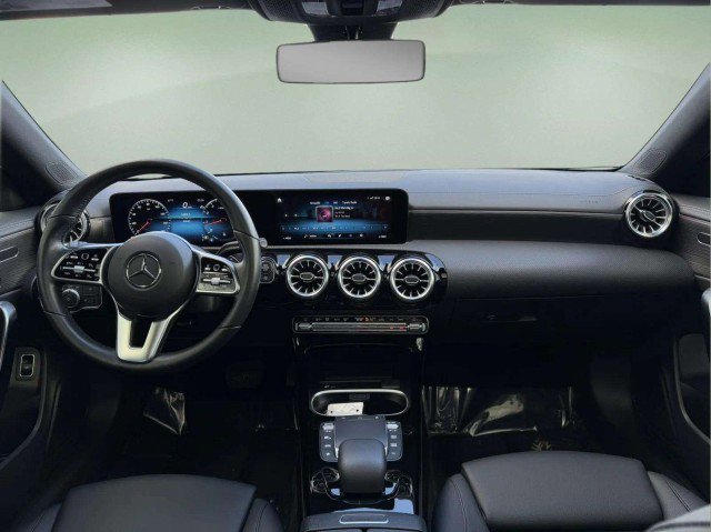 Used 2023 Mercedes-Benz CLA 250 4MATIC image 26