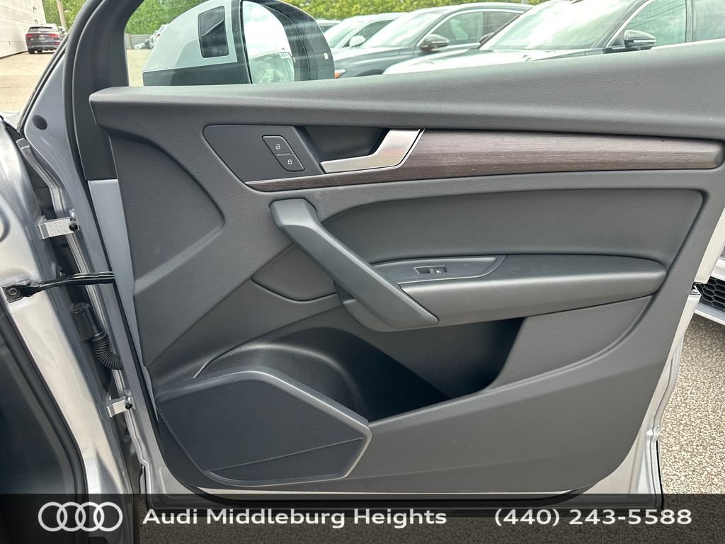 Certified 2023 Audi Q5 2.0T Premium w/ Convenience Package AWD/4WD image 21