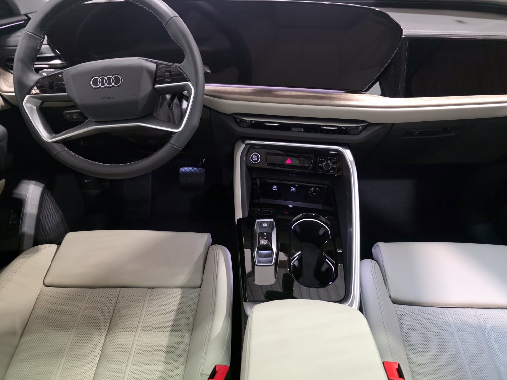 New 2026 Audi Q5 Premium Plus AWD/4WD image 13