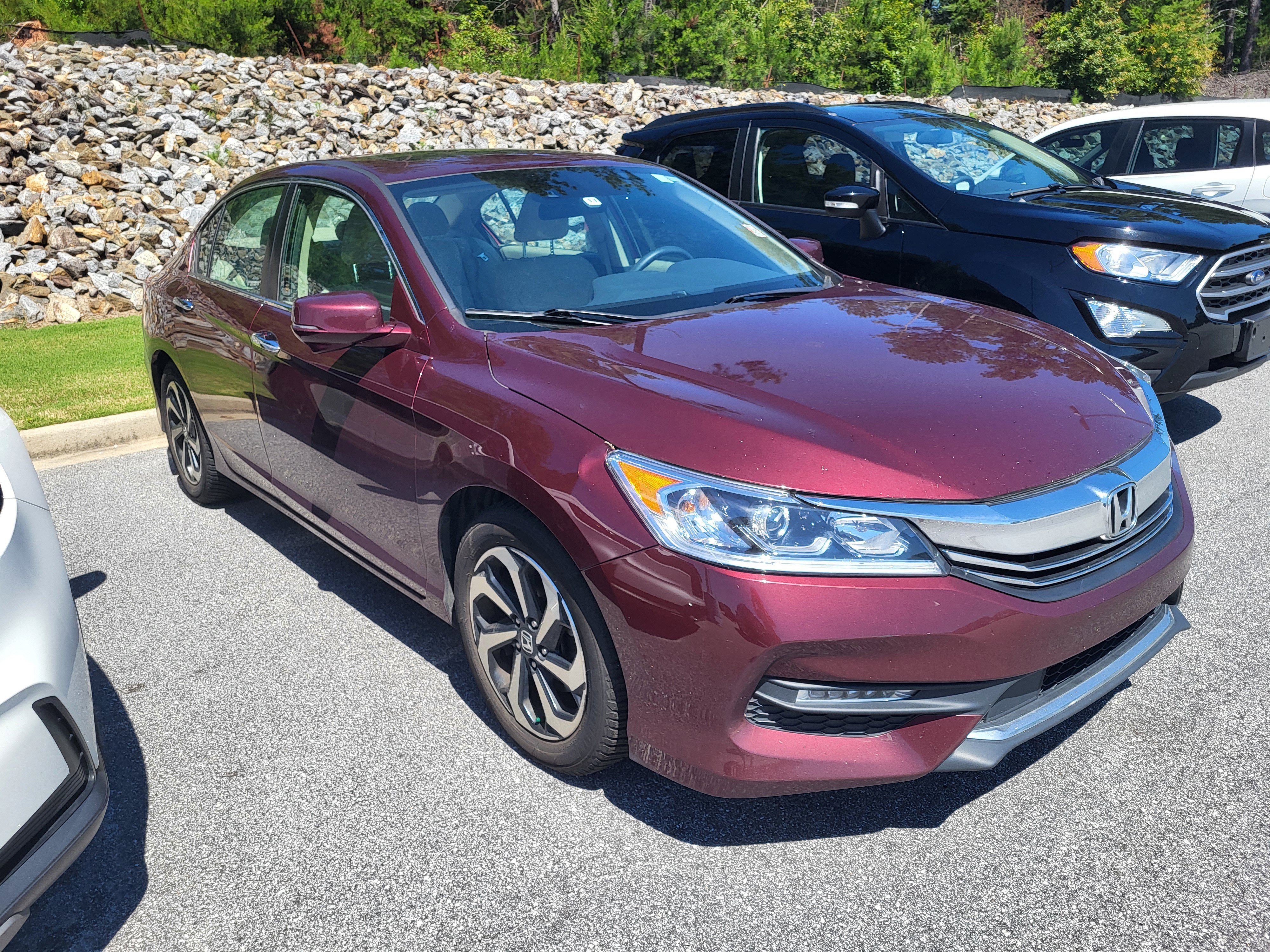 Used 2017 Honda Accord EX image 3