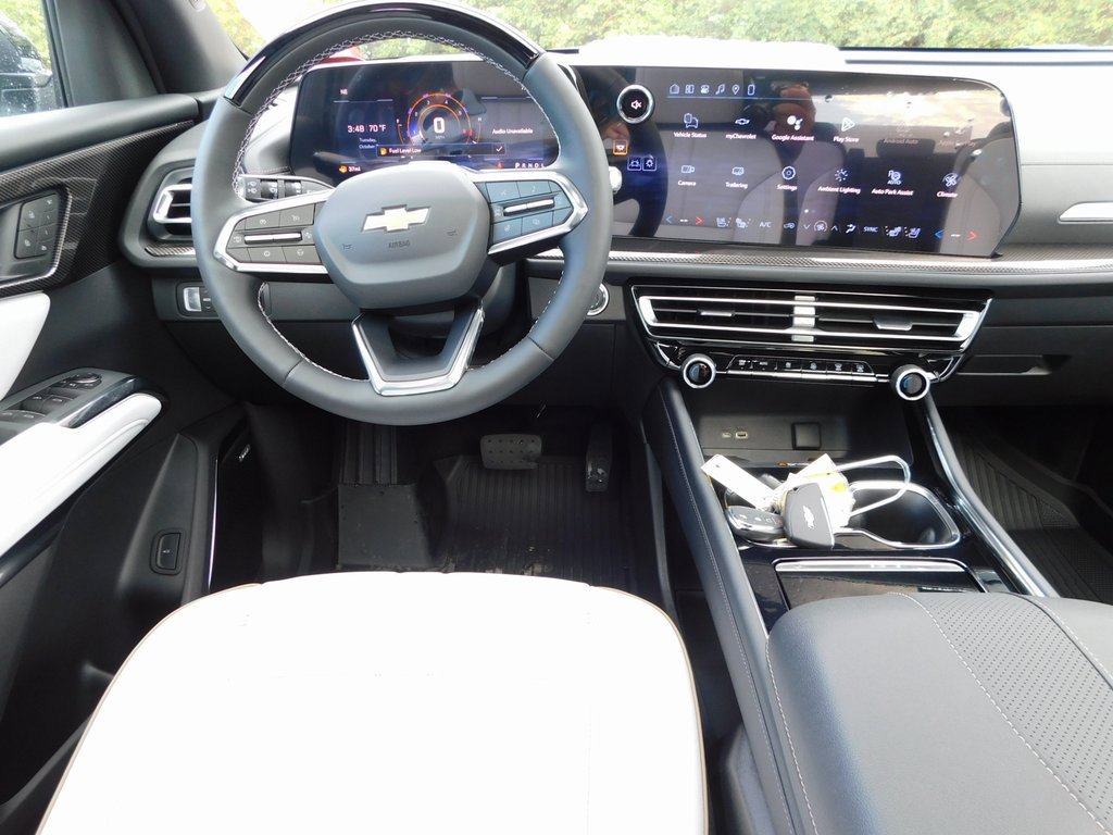 New 2026 Chevrolet Traverse High Country w/ LPO, Floor Liner Package image 17