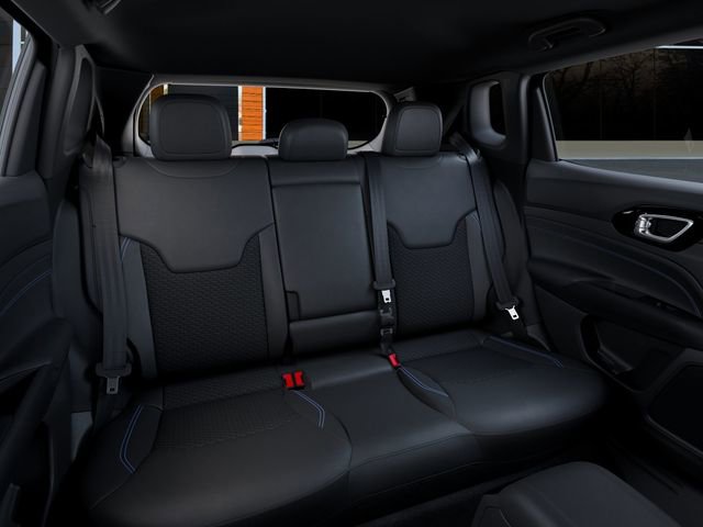 New 2026 Jeep Compass Latitude AWD/4WD image 15