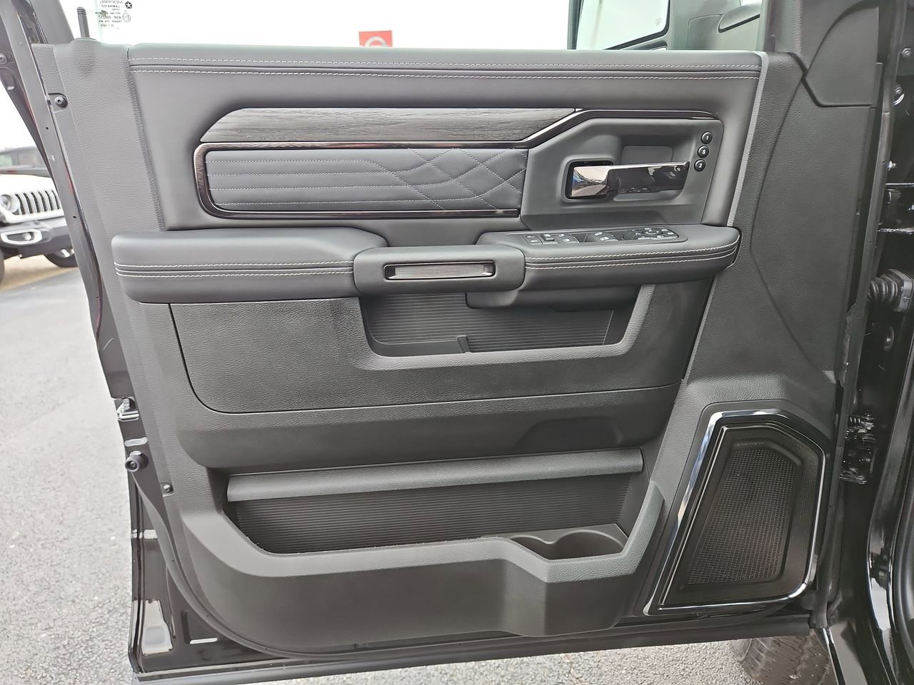 New 2026 RAM 2500 Limited image 18