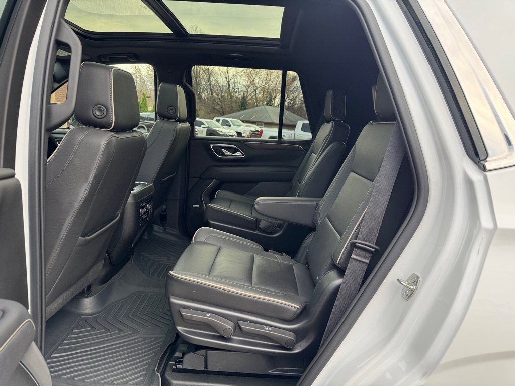 Used 2023 Chevrolet Tahoe Premier w/ Premium Package 2 image 21