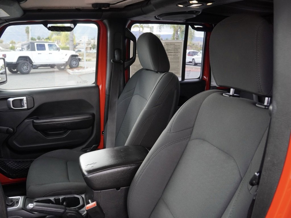 Used 2019 Jeep Wrangler Unlimited Sport image 22