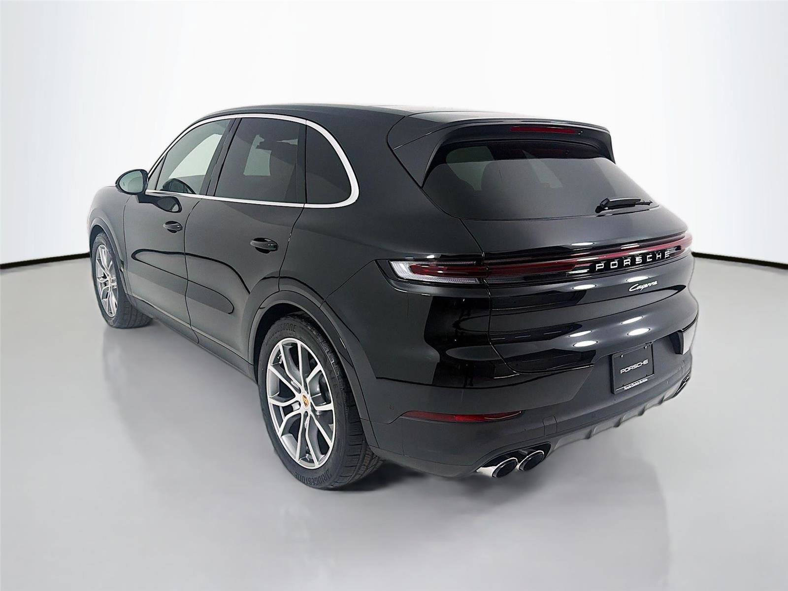 New 2026 Porsche Cayenne image 3