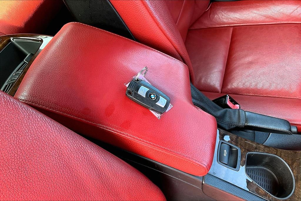 Used 2011 BMW 328i Convertible RWD image 33