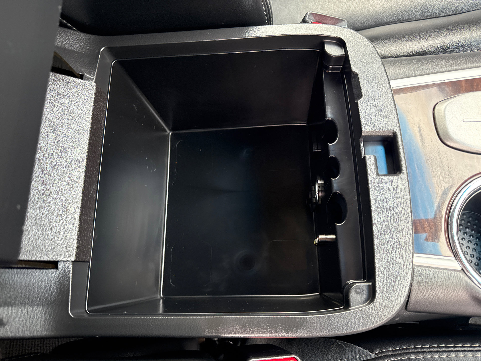 Used 2015 Nissan Pathfinder SL FWD image 15