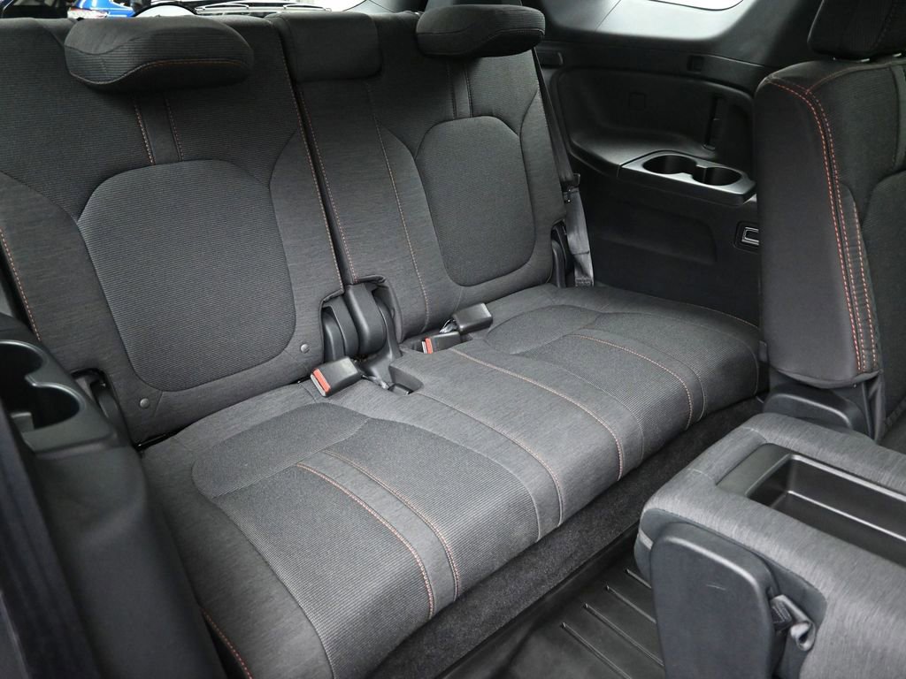 Used 2024 Honda Pilot Sport image 10