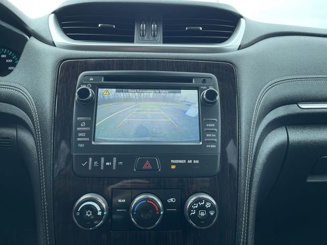 Used 2015 Chevrolet Traverse LT w/ Style and Technology Package image 14