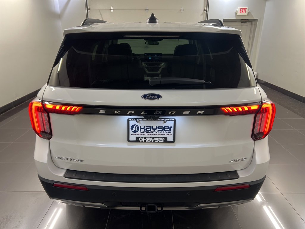 New 2026 Ford Explorer Active w/ Active Comfort Package image 5