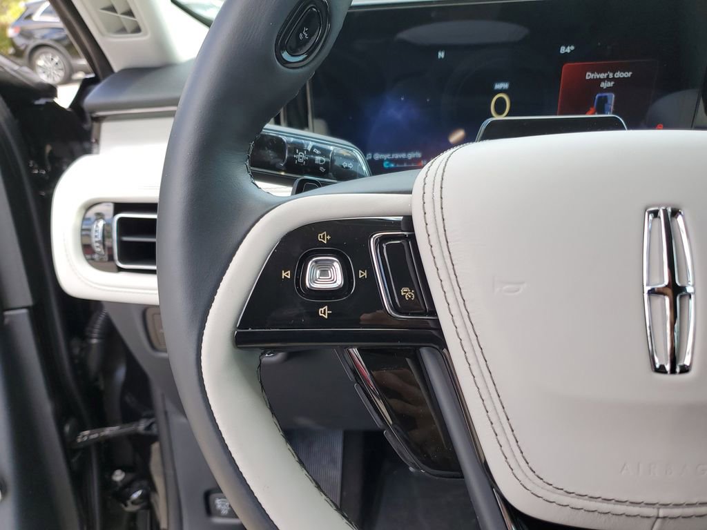 New 2026 Lincoln Aviator Reserve w/ Jet Appearance Package RWD image 23
