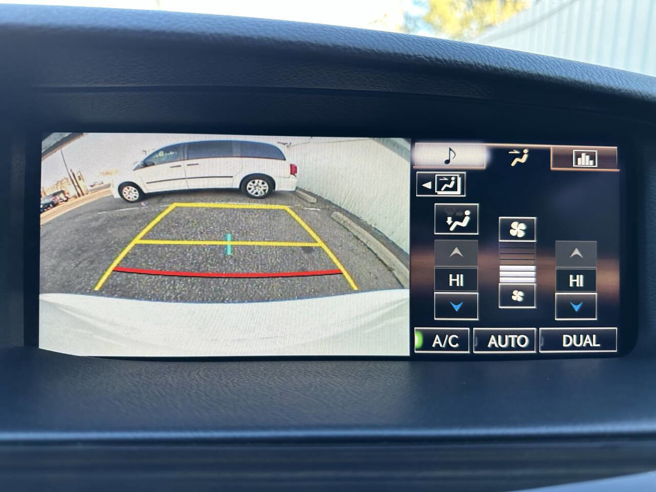 Used 2015 Lexus LS 460 AWD image 26