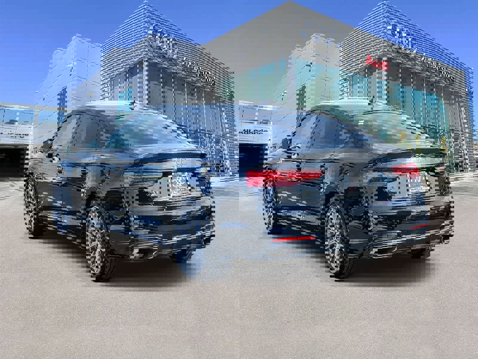 Used 2025 Audi A5 2.0T Premium Plus w/ Convenience Plus Package image 2