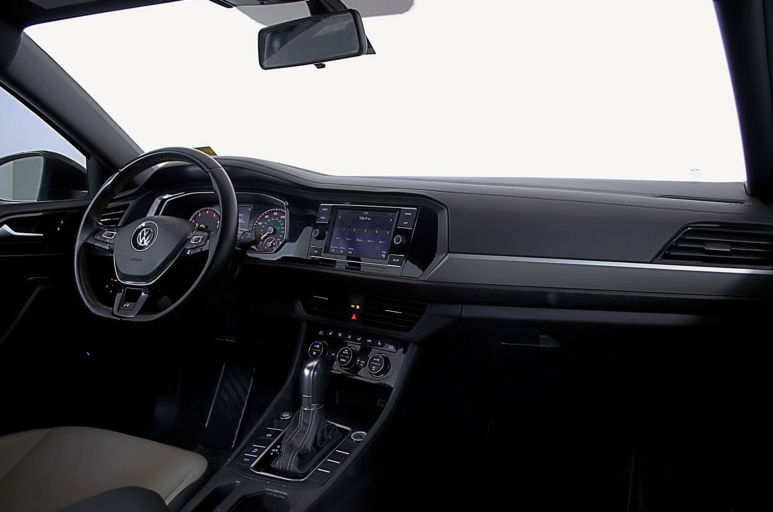 Used 2019 Volkswagen Jetta R-Line image 14