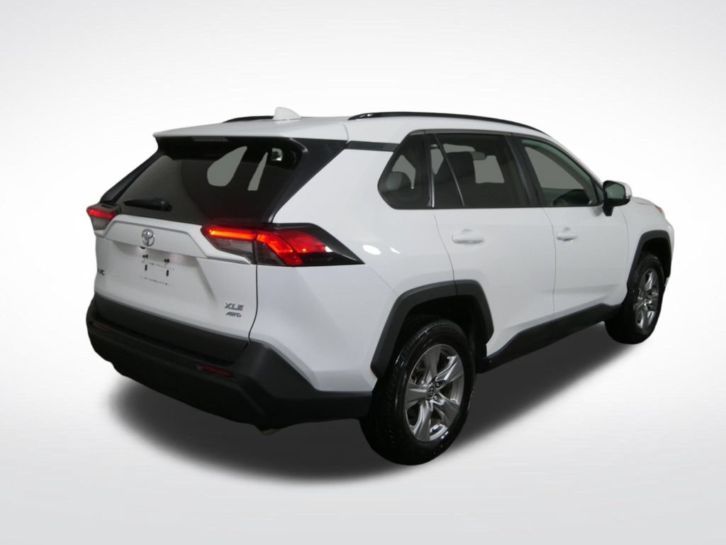 Used 2024 Toyota RAV4 XLE w/ Convenience Package AWD/4WD video 3
