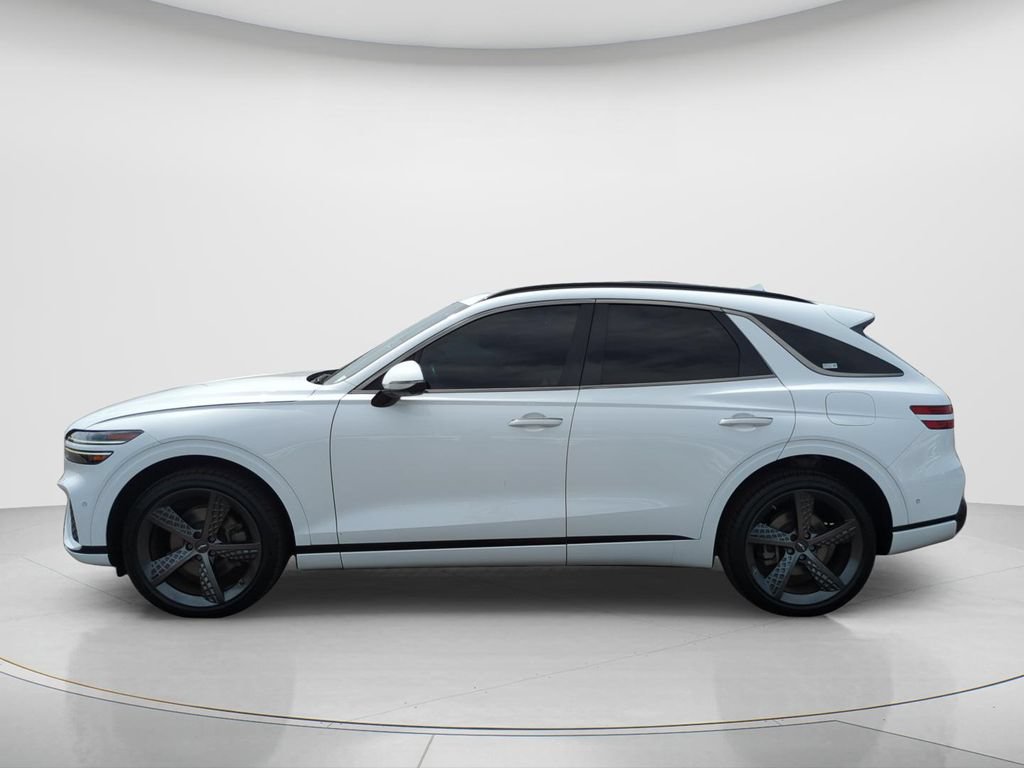Used 2022 Genesis GV70 2.5T w/ Sport Prestige Package AWD/4WD image 8