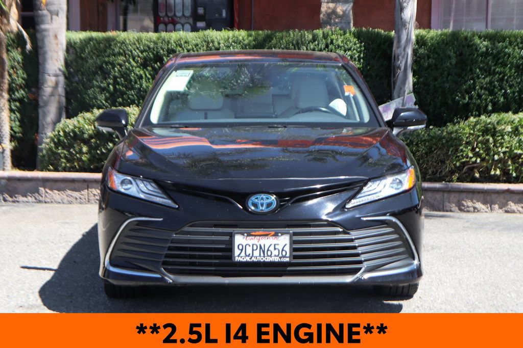 Used 2023 Toyota Camry XLE FWD image 3